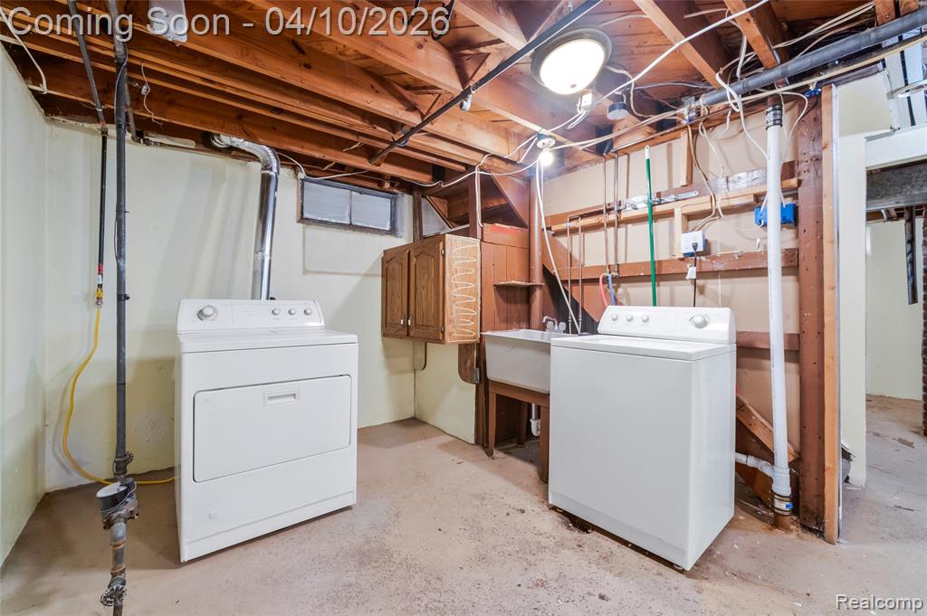 720 E Robert Avenue, Hazel Park, MI 48030 — Photo 26
