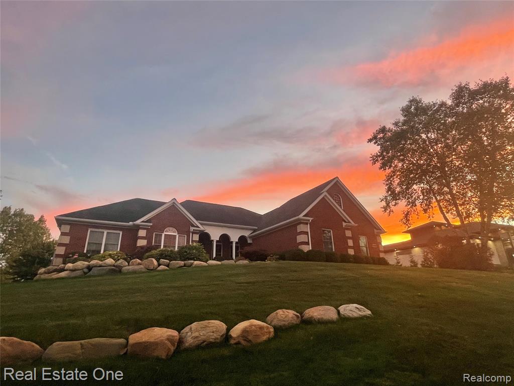 9032 Palmers Way Drive, Fenton, MI 48430 — Photo 47
