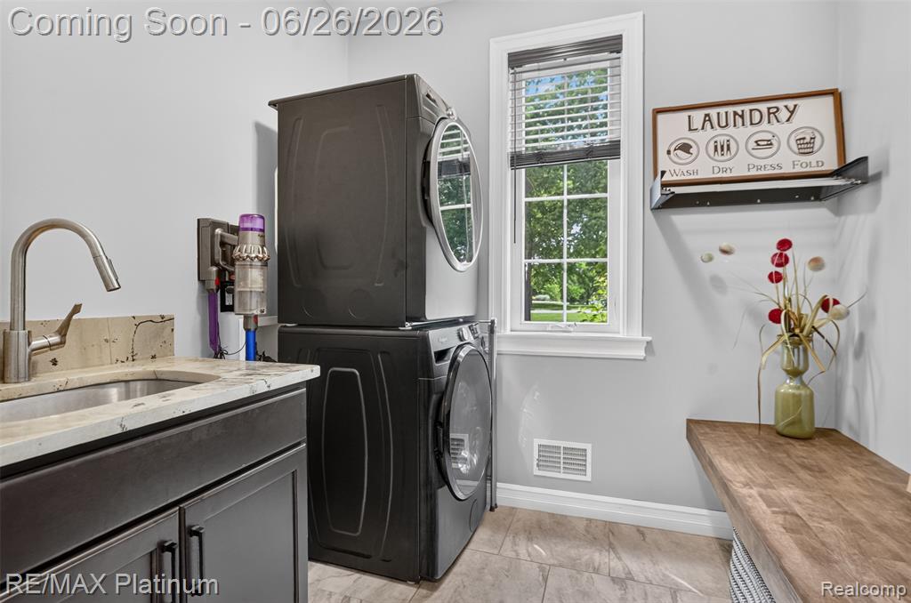 201 Mystic Meadows Court, Howell, MI 48843 — Photo 19