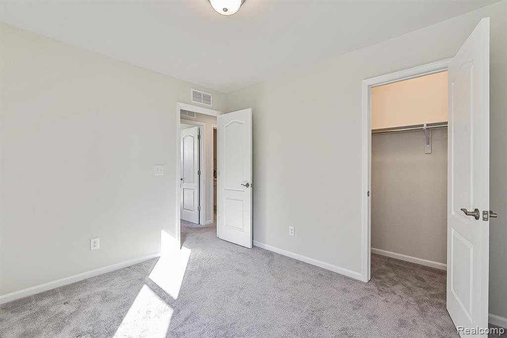 2839 Dillon Drive, Ann Arbor, MI 48105 — Photo 37