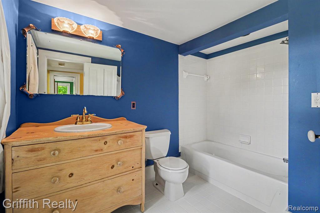 3970 Van Amberg Road, Brighton, MI 48114 — Photo 21