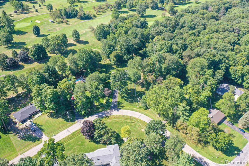 6158 Golfview Drive, Burton, MI 48509 — Photo 14