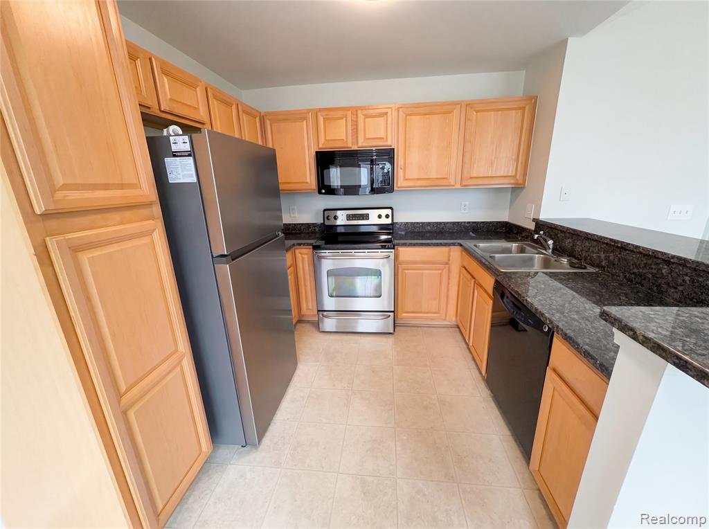 16005 Morningside, Northville, MI 48168 — Photo 2