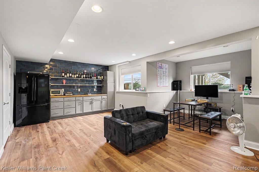 4846 E Stonegate Circle, Lake Orion, MI — Photo 23
