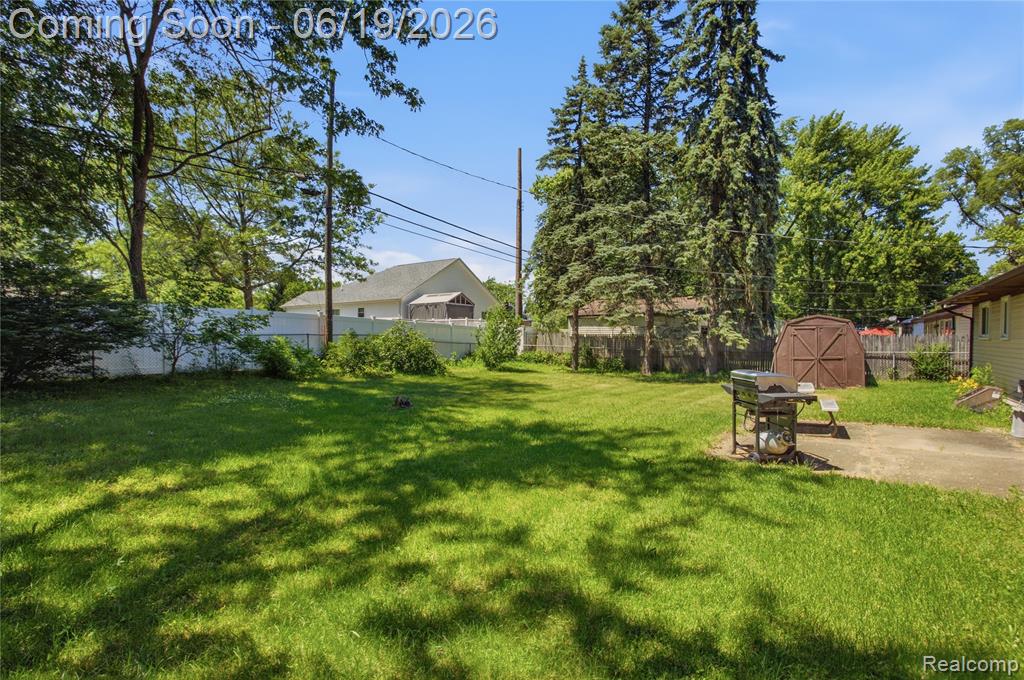47395 Dequindre Road, Rochester Hills, MI 48307 — Photo 17