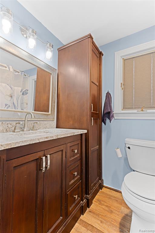 21849 E Chipmunk Trail, Woodhaven, MI 48183 — Photo 8