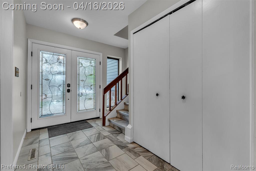 3525 Whitfield Drive, Waterford, MI 48329 — Photo 8