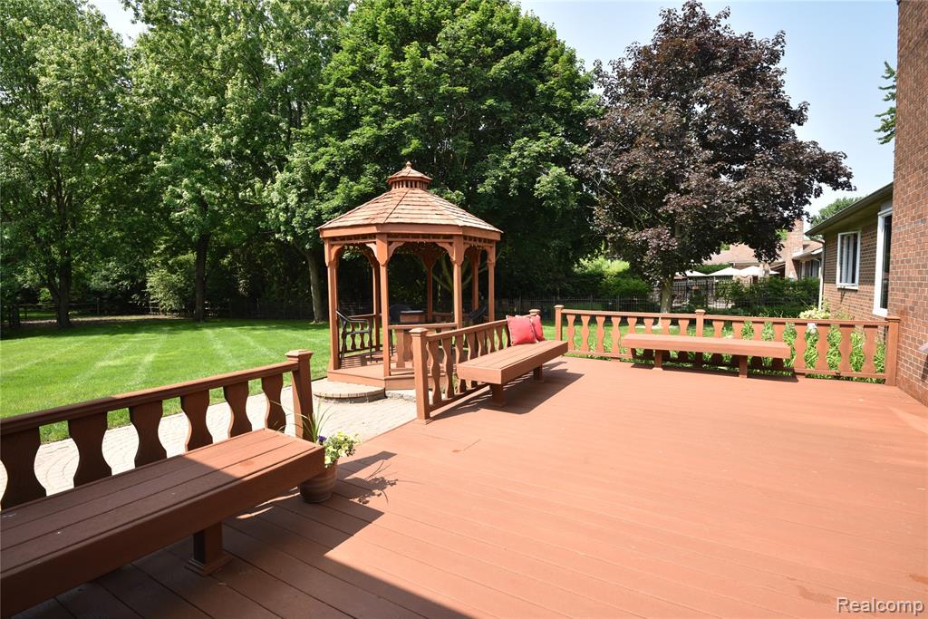 960 Eckford Drive, Troy, MI 48085 — Photo 32