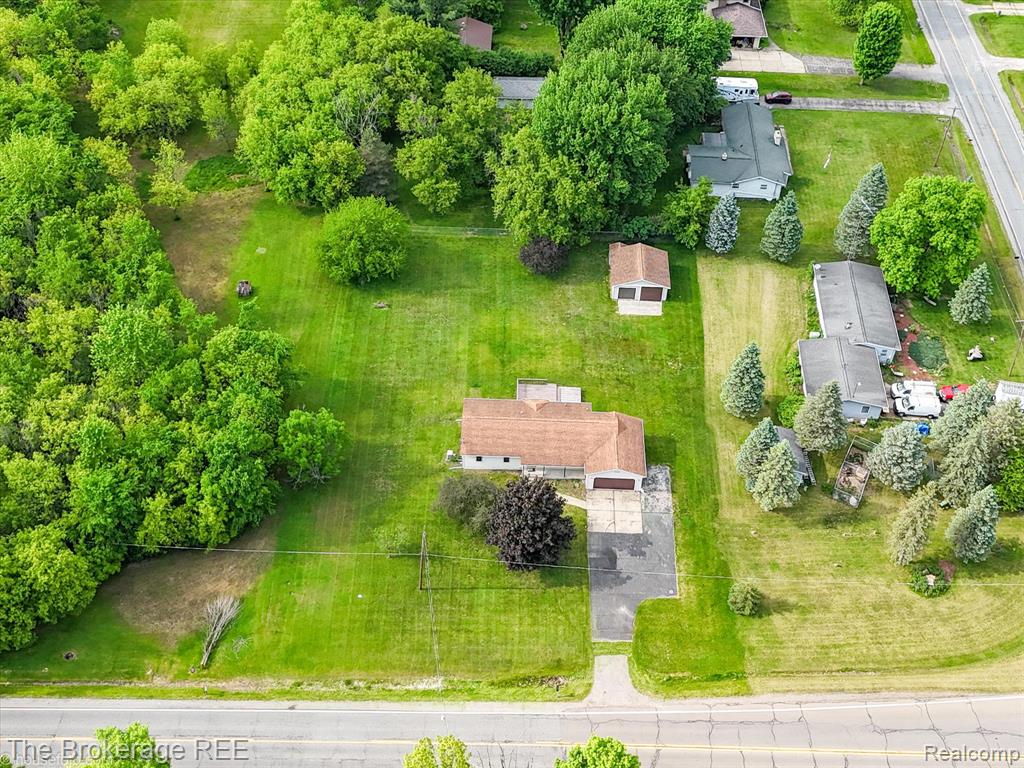 5495 E Coldwater Road, Flint, MI 48506 — Photo 5
