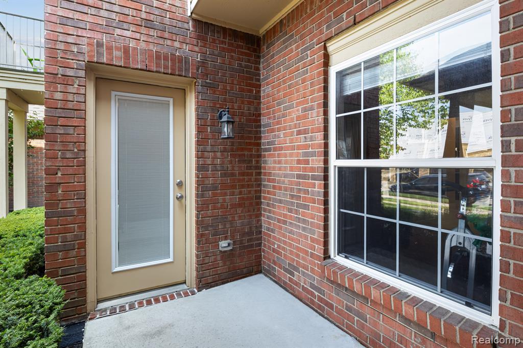 3951 CORNERSTONE Drive, 165, Canton, MI 48188 — Photo 22
