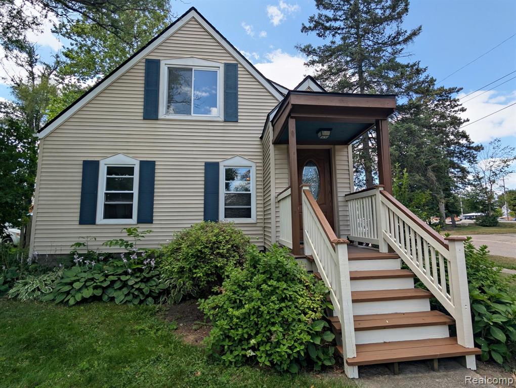 11802 Stuart Street, Grand Blanc, MI 48439