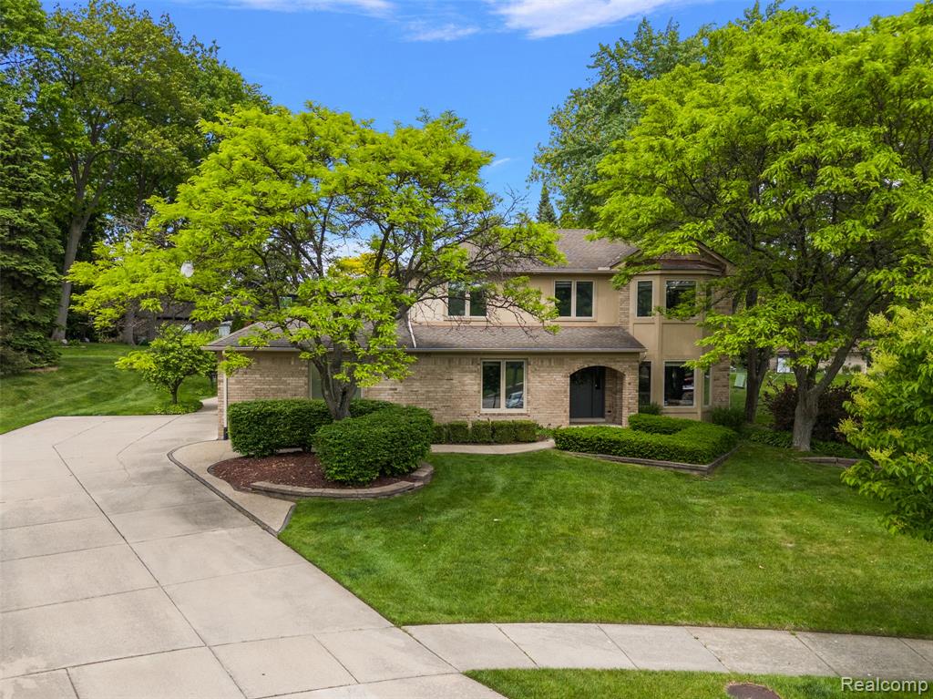 6730 Whiting Drive, Troy, MI 48098 — Photo 2