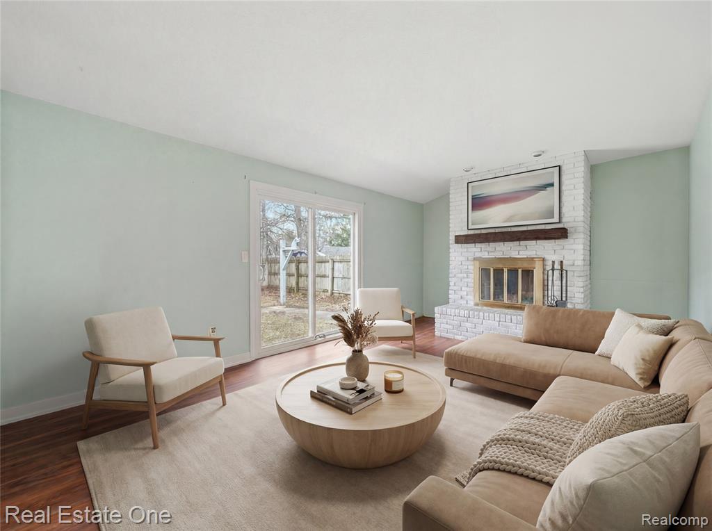 2276 Lakewood Way, Pinckney, MI 48169 — Photo 16