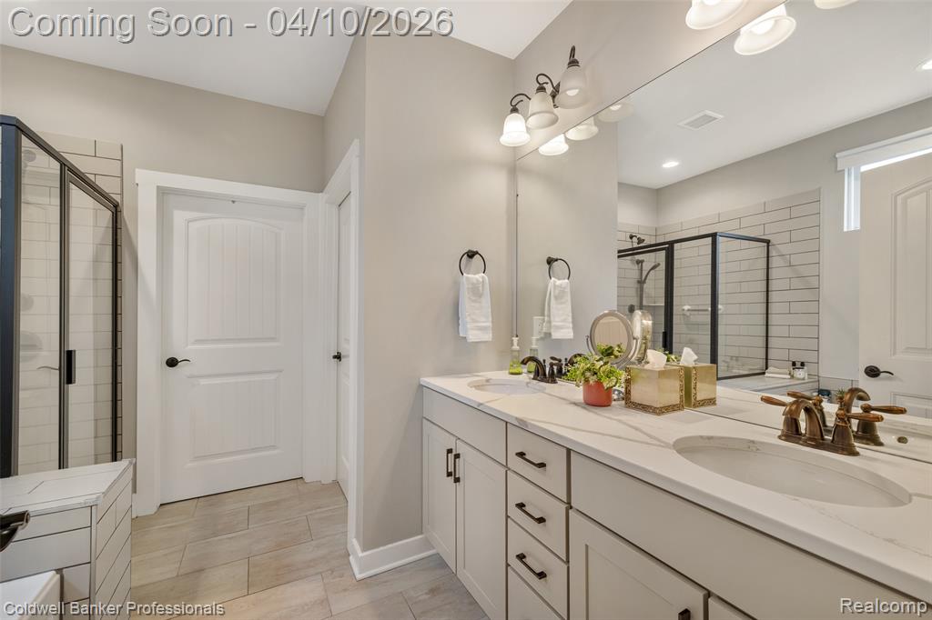 4032 Ashdale Way, Clarkston, MI 48348 — Photo 30