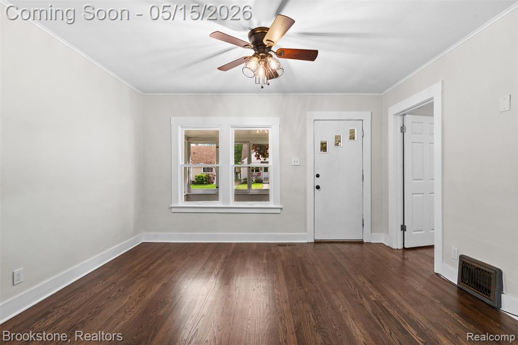 142 Massoit Street, Commerce Twp, MI — Photo 11