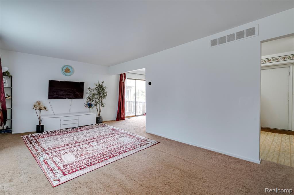 41617 Bedford Drive, Canton, MI 48187 — Photo 3