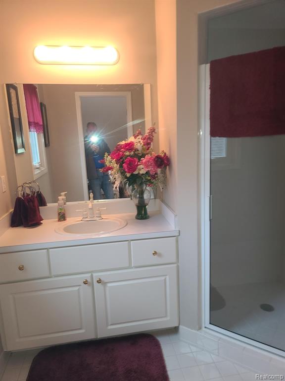 43201 POINTE Drive, Clinton Twp, MI 48038 — Photo 21