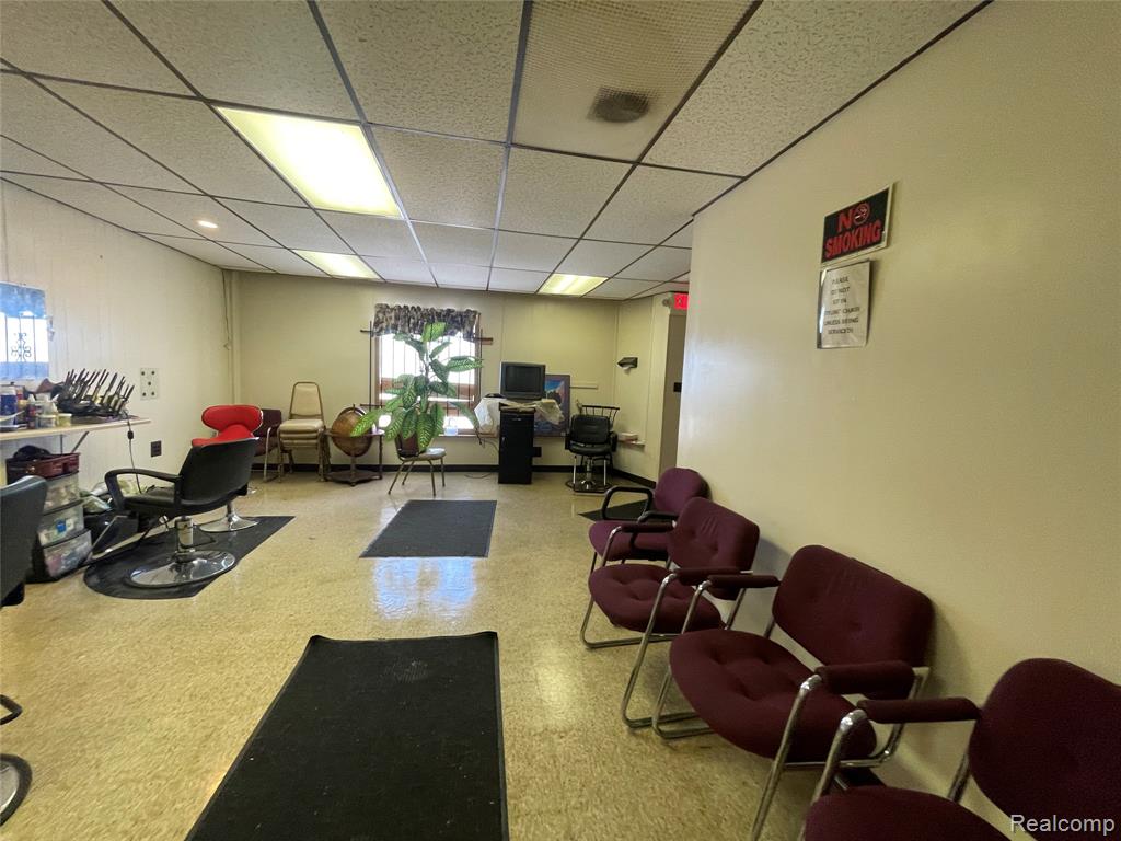 427 E 8 Mile Road, Hazel Park, MI 48030 — Photo 5