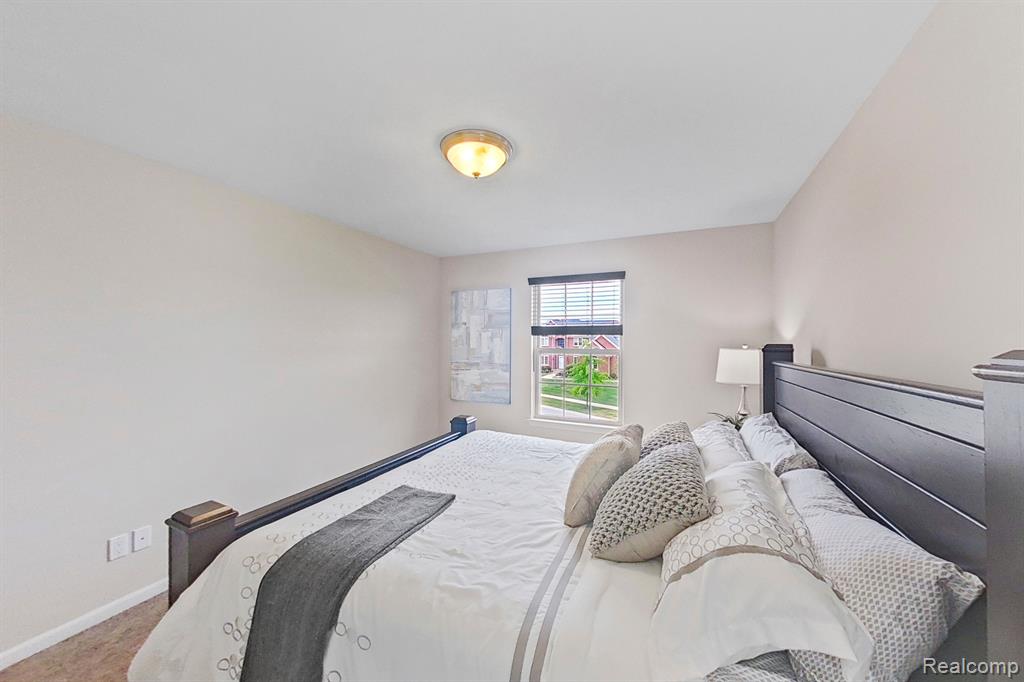 50736 SEVILLA Circle, Novi, MI — Photo 30