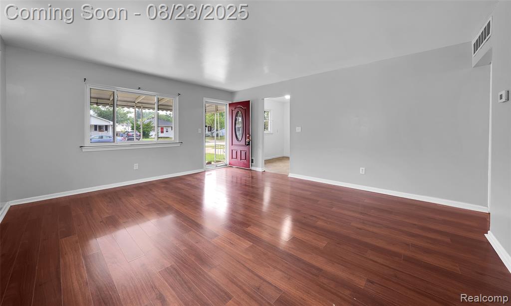 4952 Clippert Street, Dearborn Heights, MI 48125 — Photo 9