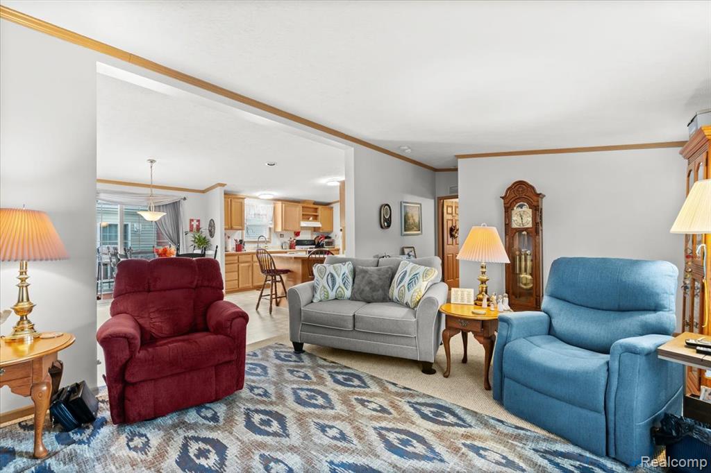 11092 Indianwood Court, South Lyon, MI 48178 — Photo 5