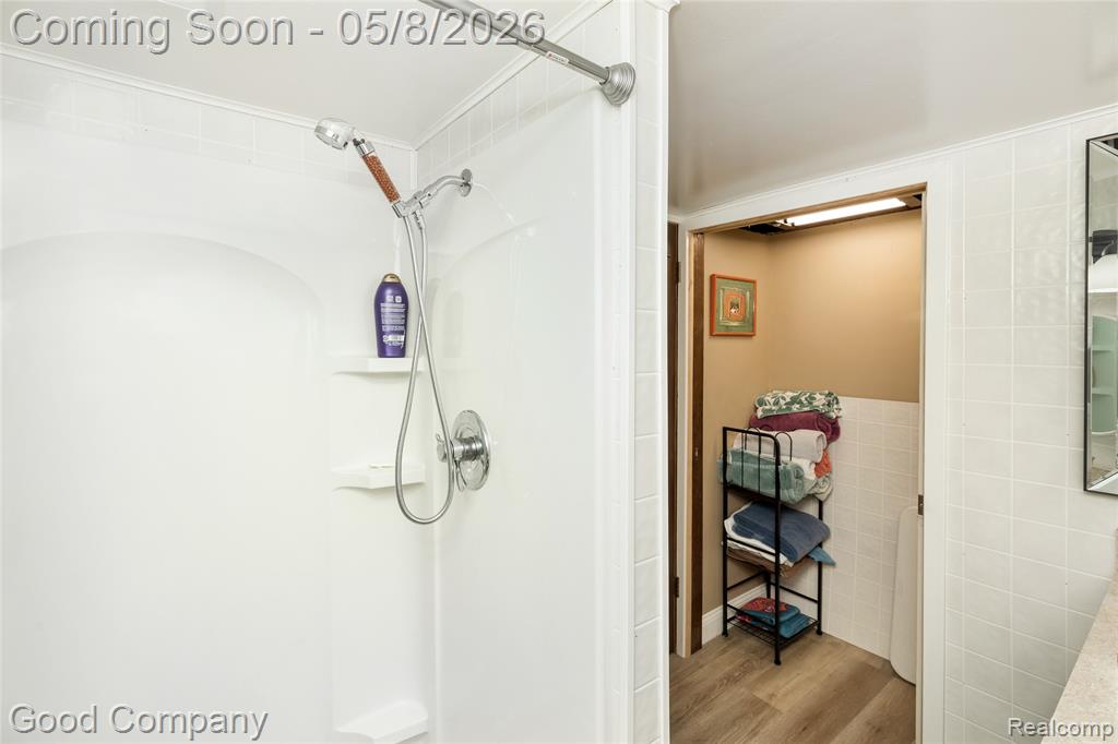 559 E Harry Avenue, Hazel Park, MI 48030 — Photo 24