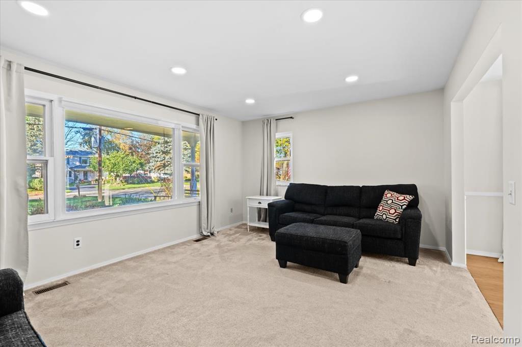 5265 Greenfield Road, Brighton, MI 48114 — Photo 10