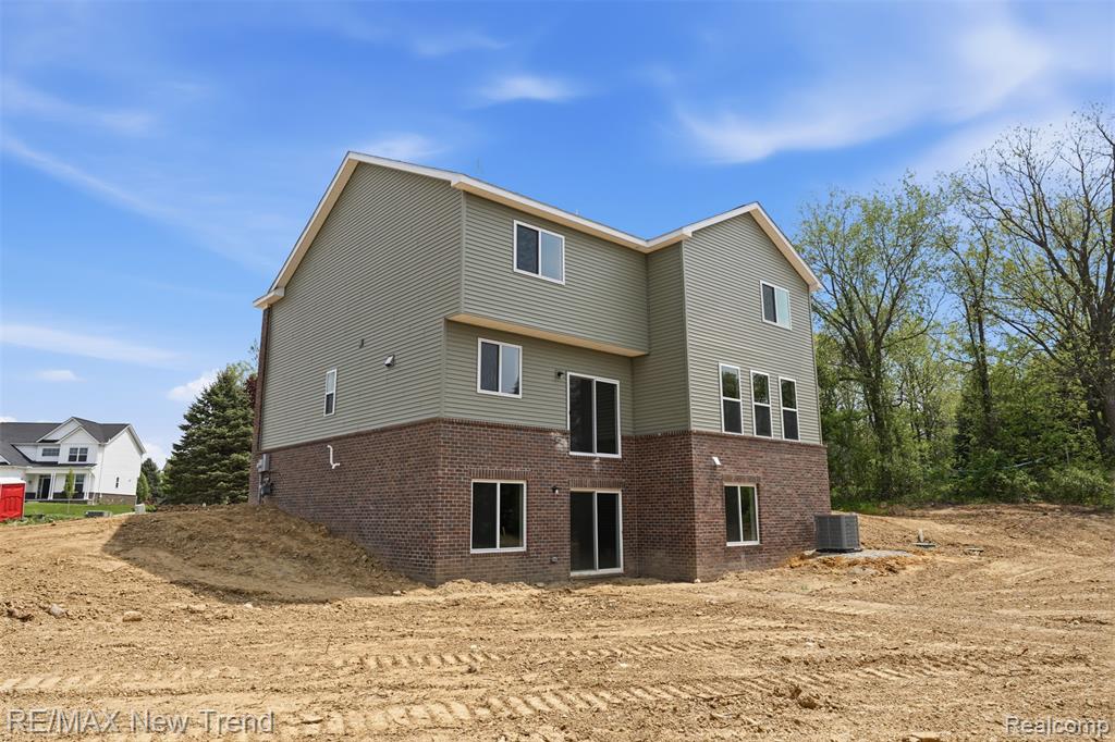 2001 Crested Butte Drive, White Lake, MI 48383 — Photo 43