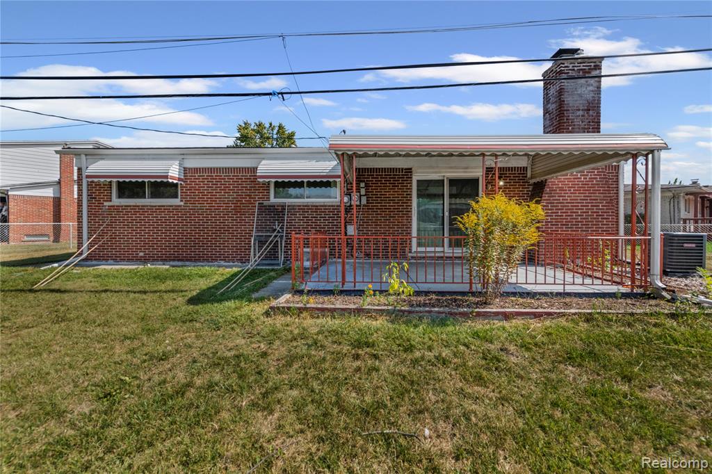 4900 Kadena Court, Sterling Heights, MI 48310 — Photo 35