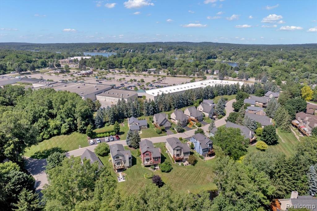 5612 Northcrest Crossing, Clarkston, MI — Photo 34