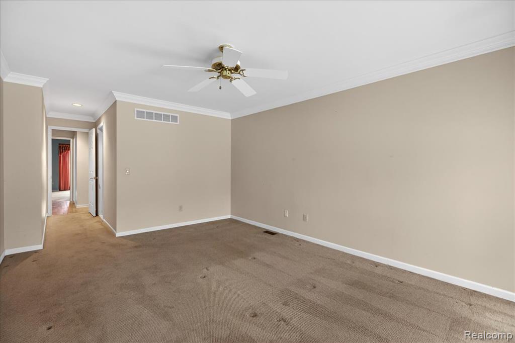 42689 Jason Court, 107, Sterling Heights, MI 48313 — Photo 31