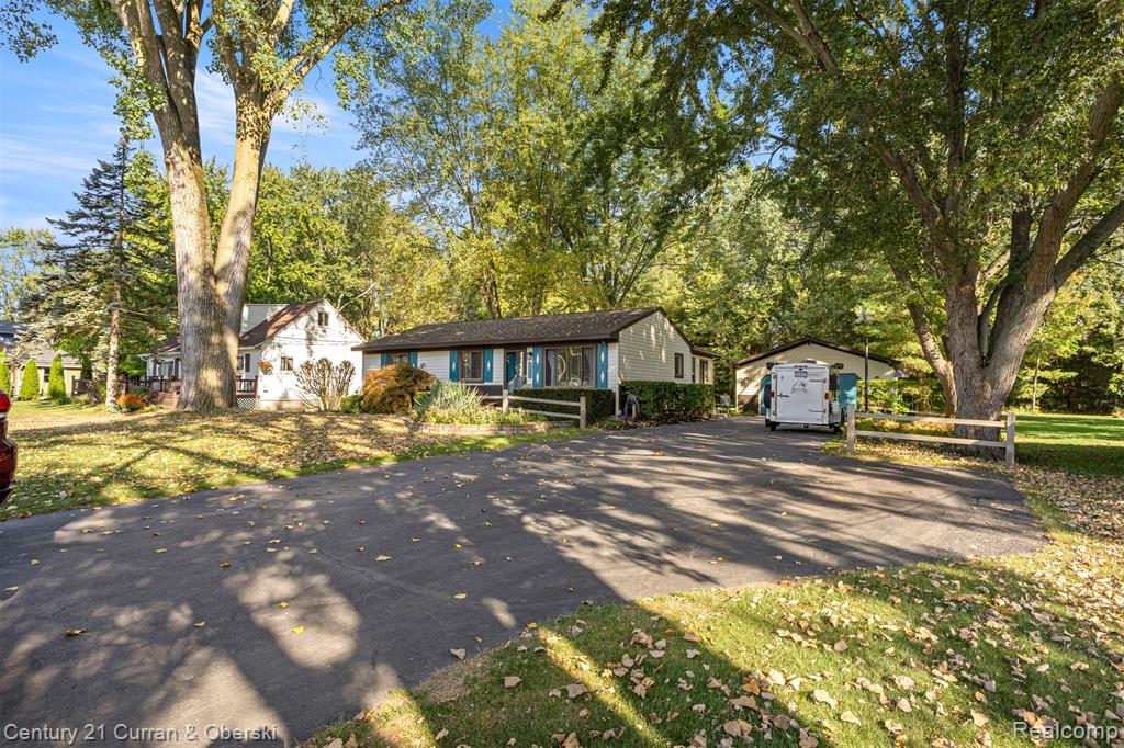 8751 Speedway Drive, Shelby Twp, MI 48317 — Photo 2