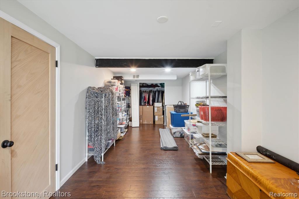 5195 Richard Run, West Bloomfield, MI — Photo 38