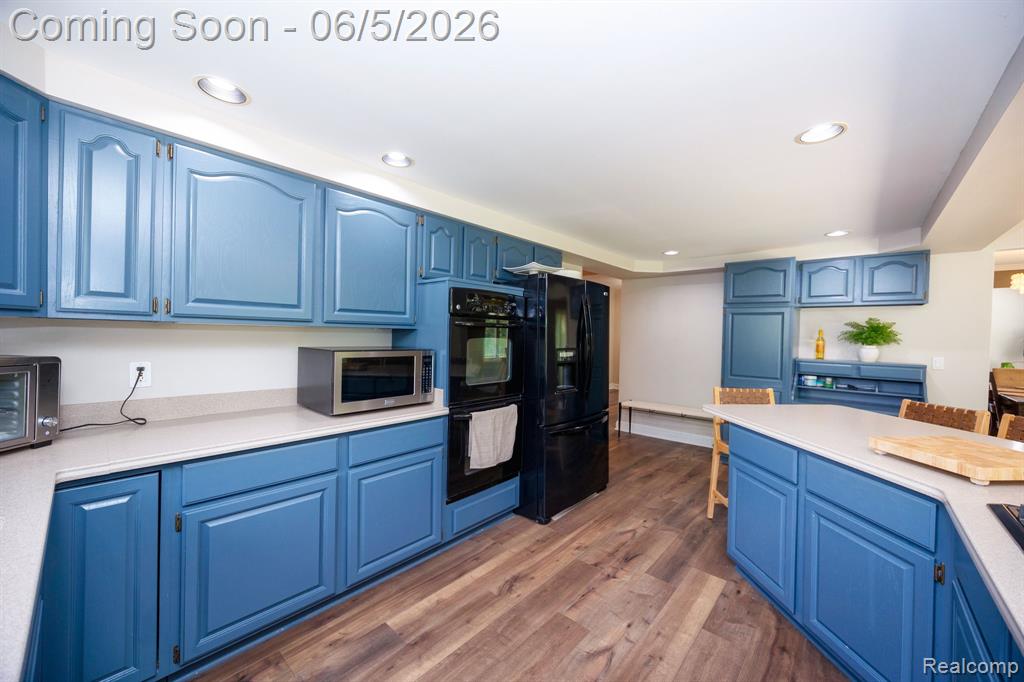 932 River Court, Wyandotte, MI 48192 — Photo 39