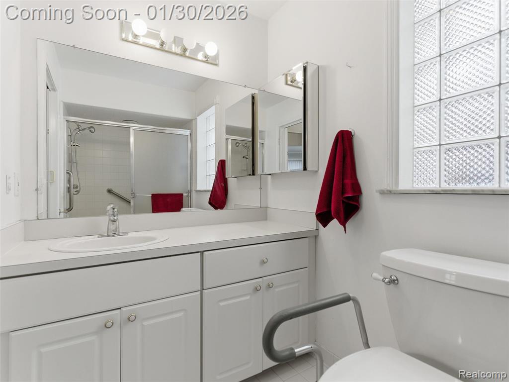 43579 Inglenook Court, 38, Sterling Heights, MI 48314 — Photo 34