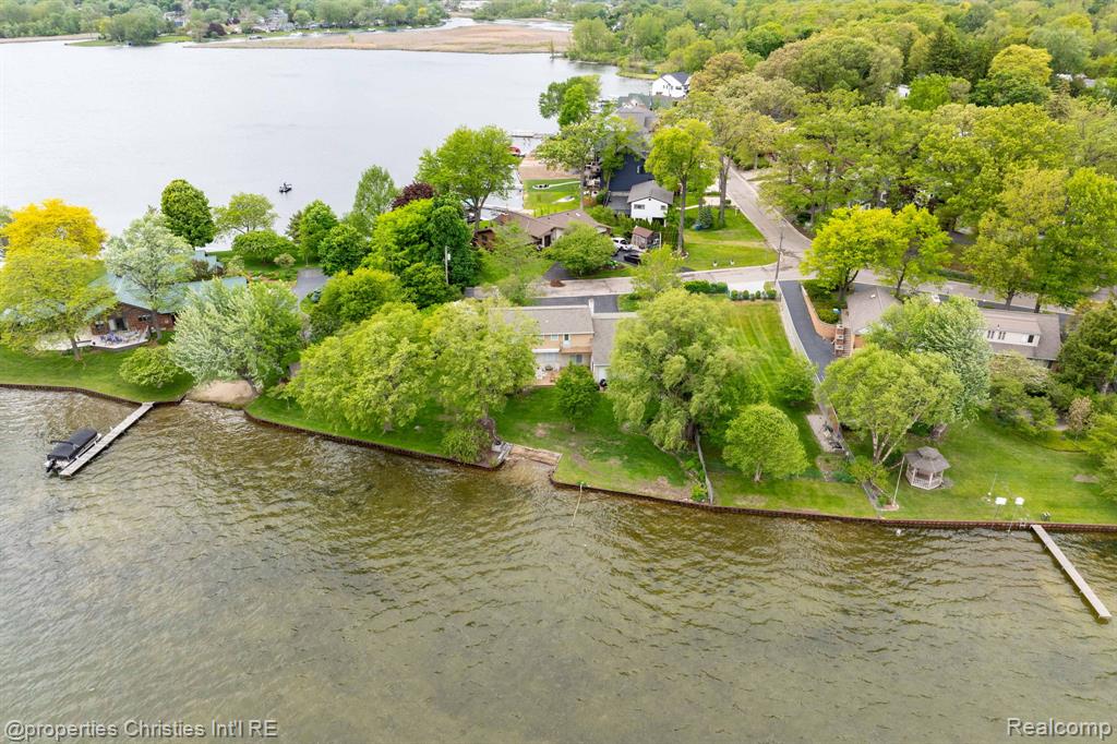 2825 Sylvan Shores Drive, Waterford, MI 48328 — Photo 46