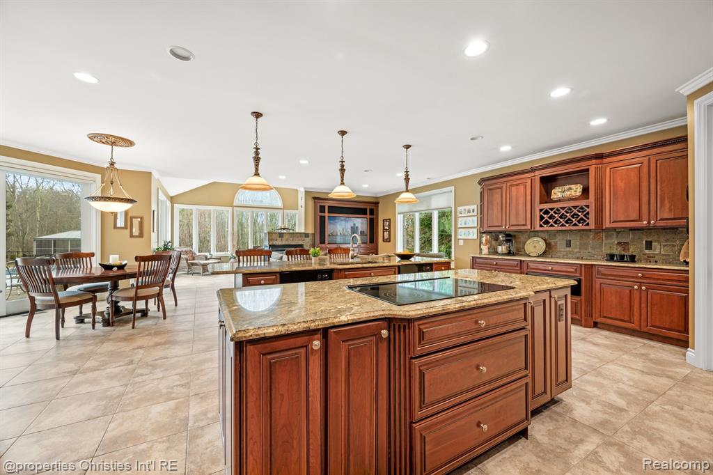 59801 E 8 MILE Road, South Lyon, MI 48178 — Photo 14