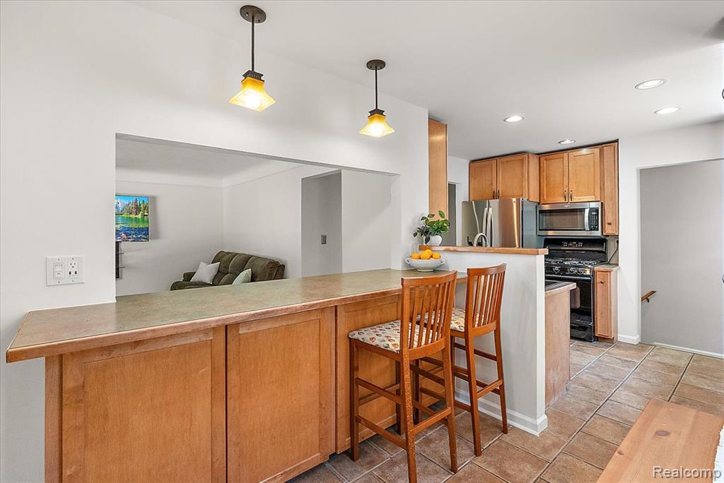 4205 Katherine Street, Dearborn Heights, MI 48125 — Photo 10
