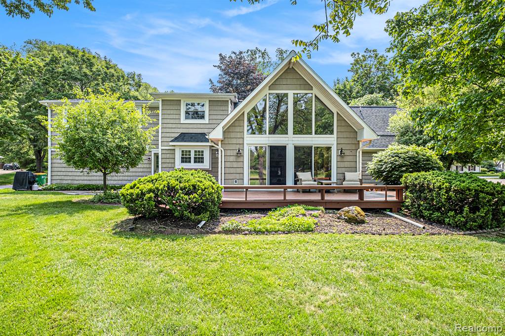 9818 BURNING TREE Drive, Grand Blanc, MI 48439 — Photo 46