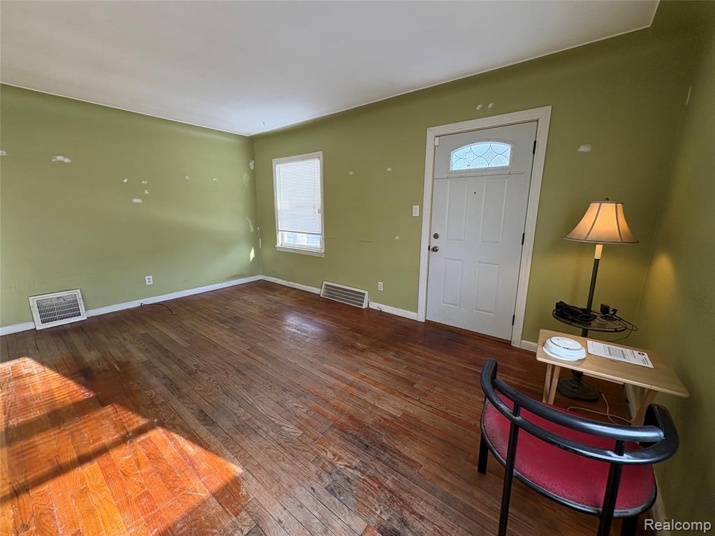 4216 Syracuse Street, Dearborn Heights, MI 48125 — Photo 3