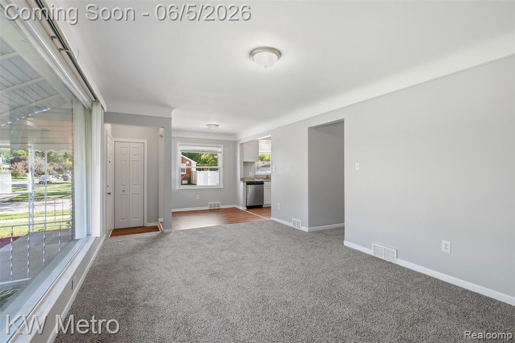9662 Berwyn, Redford, MI 48239 — Photo 5