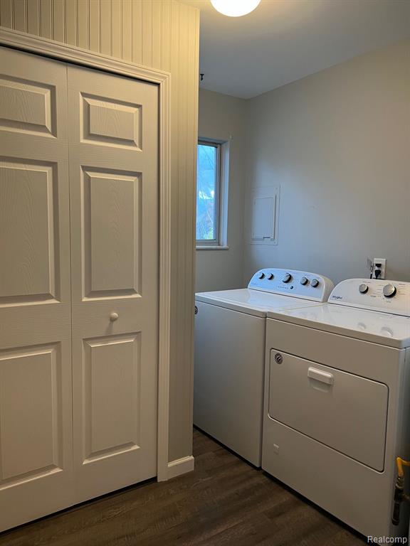 415 RAILROAD Street, Howell, MI 48843 — Photo 20