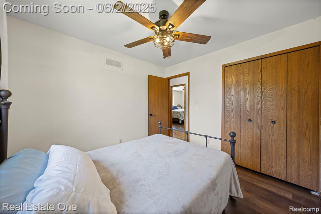 40252 Kraft Drive, Sterling Heights, MI 48310 — Photo 22