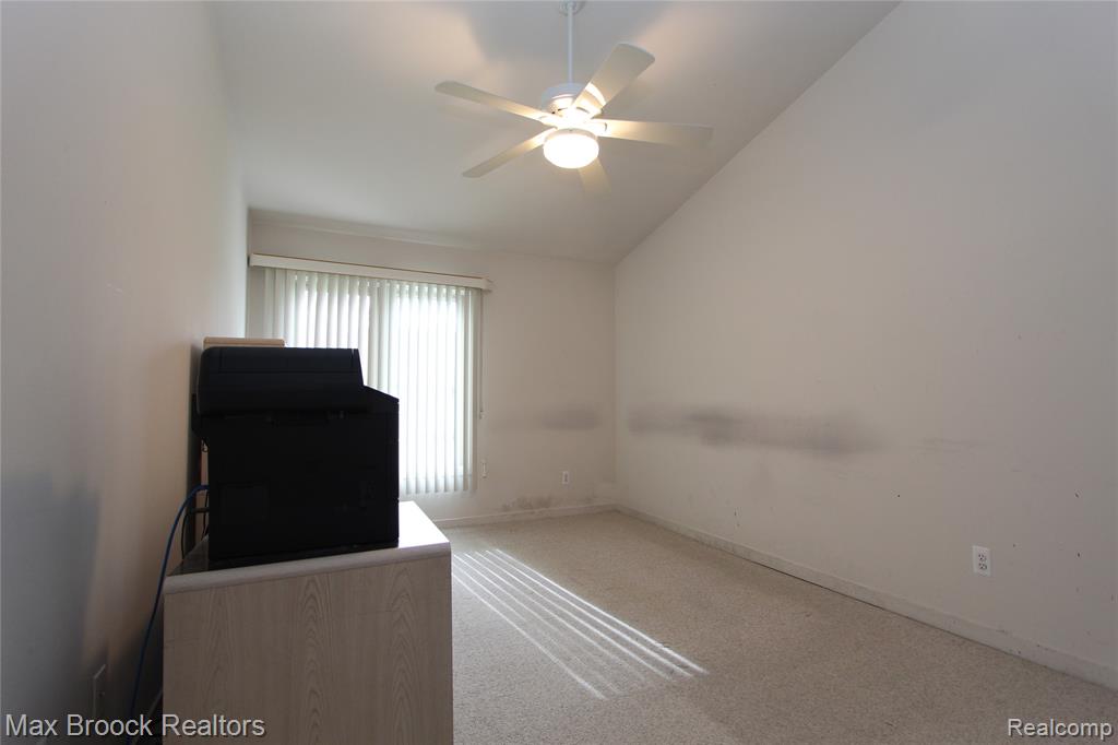 4029 Foxpointe Drive, West Bloomfield, MI 48323 — Photo 25