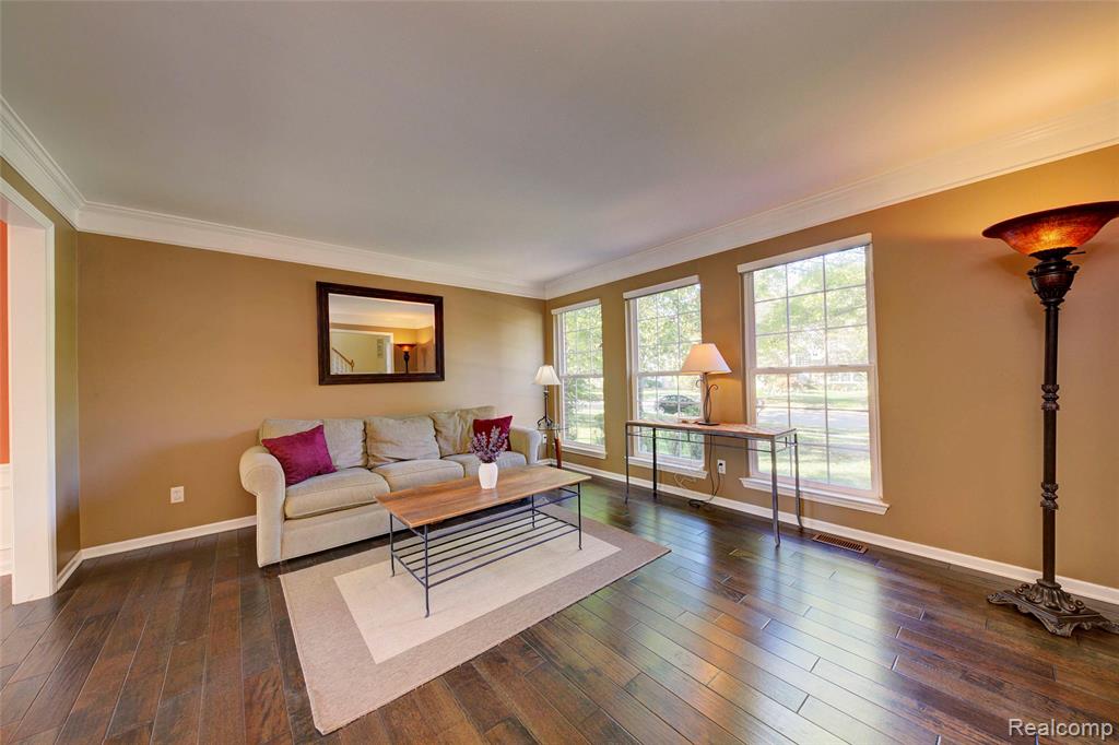 702 Westhills Drive, South Lyon, MI 48178 — Photo 20