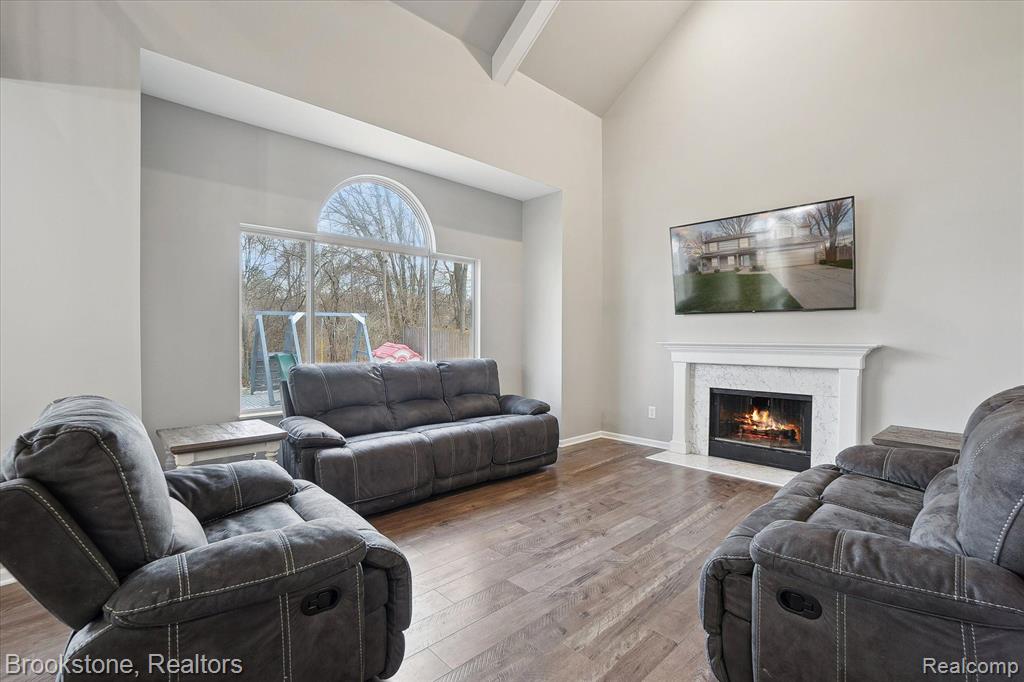 4272 HEATHERSTONE Drive, Waterford, MI 48329 — Photo 17