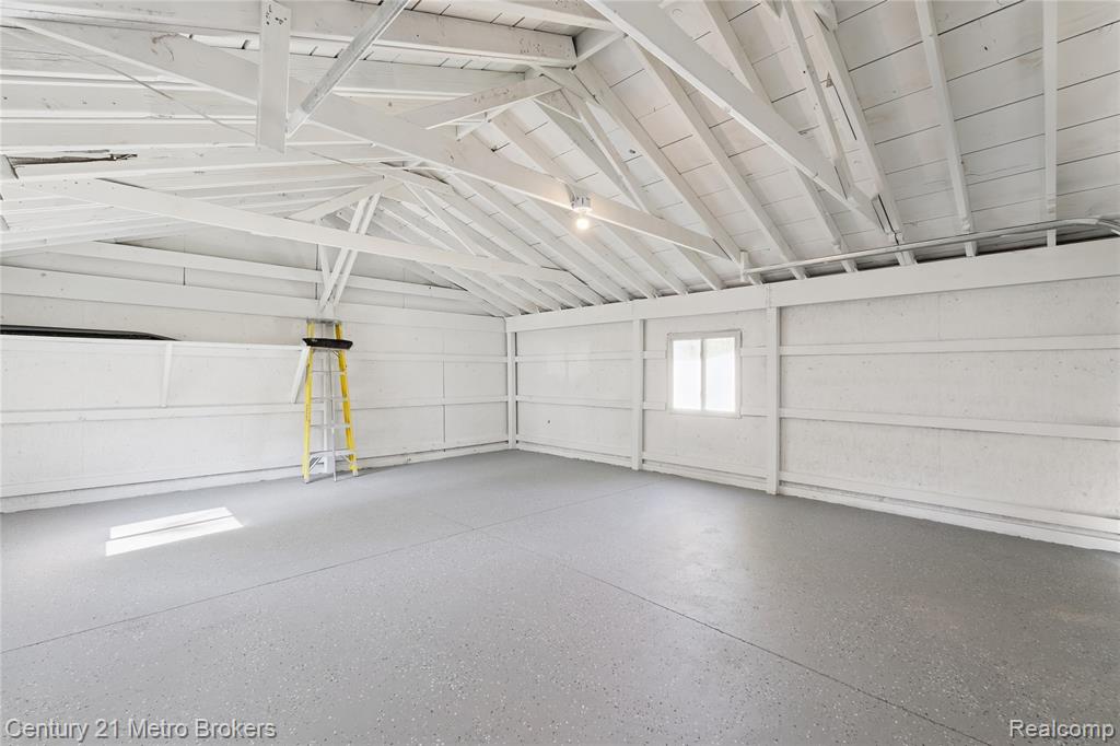 4379 Tillie Drive, Flint, MI 48504 — Photo 25