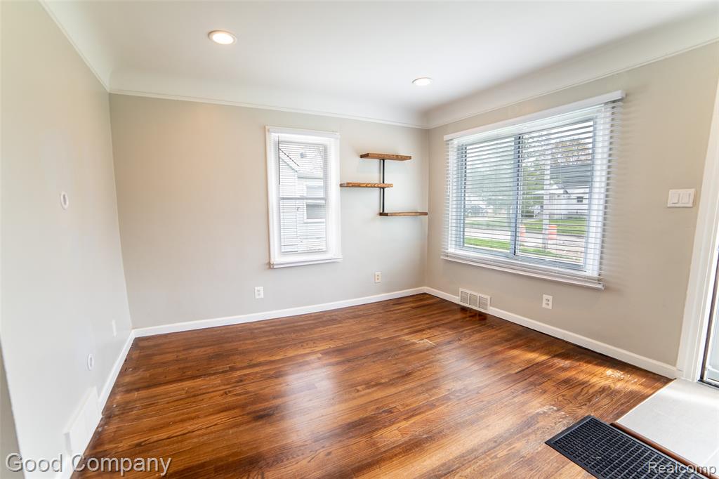 3991 Stolzenfeld Avenue, Warren, MI 48091 — Photo 4
