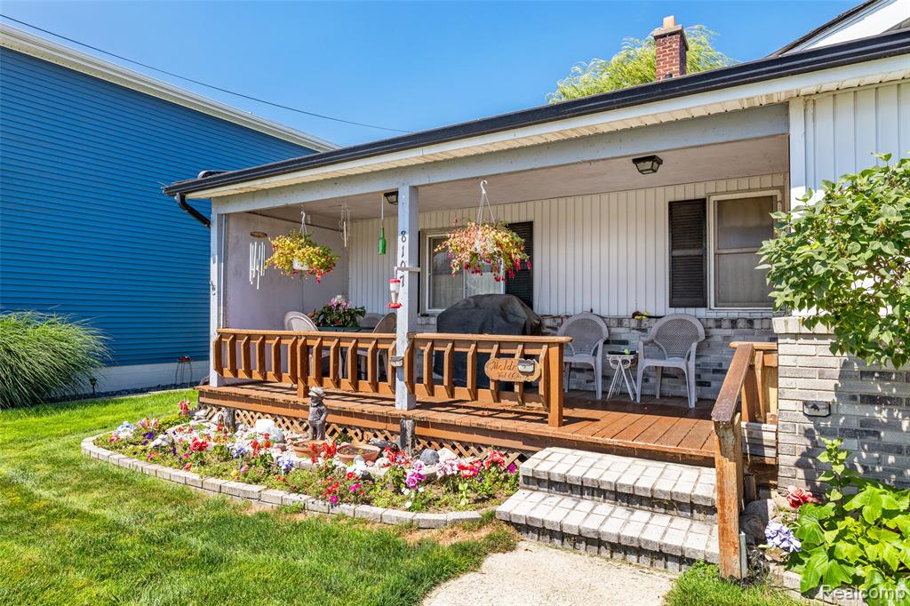 8107 Anchor Bay Drive, Clay, MI 48001 — Photo 4