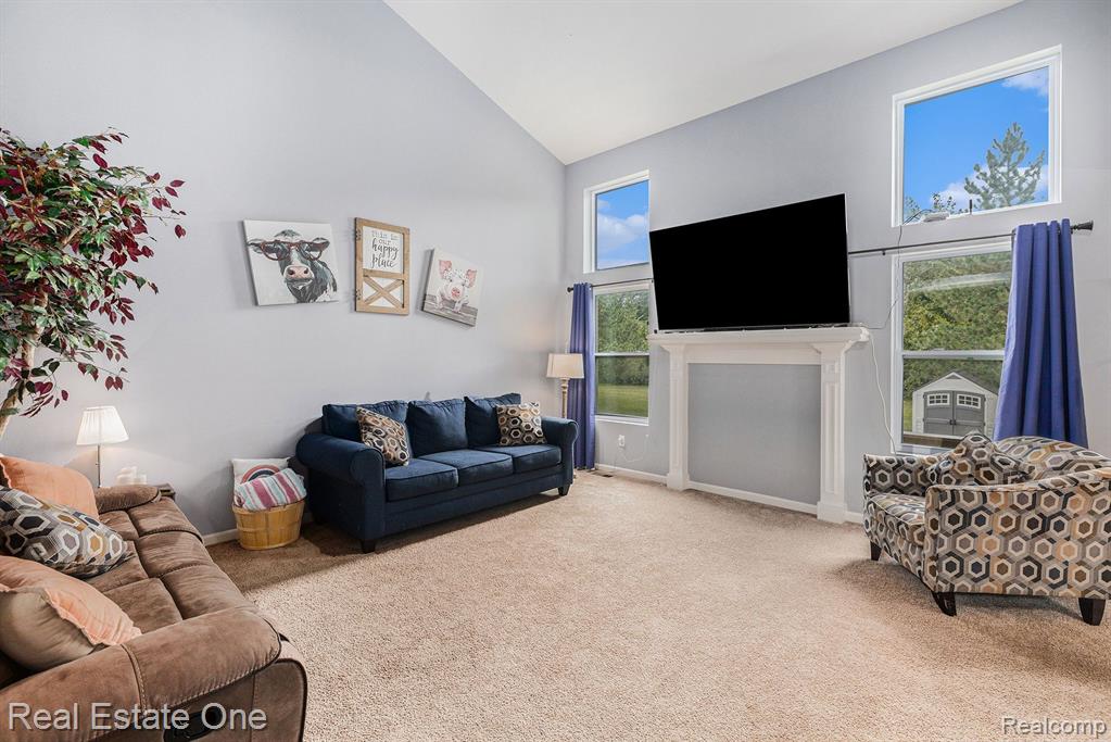 42802 N CUMBERLAND Drive, Van Buren, MI 48111 — Photo 7